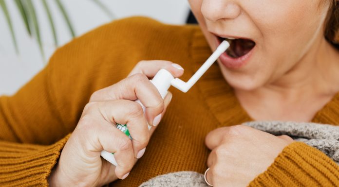 8 soluții eficiente pentru tratarea durerilor în gât 8 soluții eficiente pentru tratarea durerilor în gât
