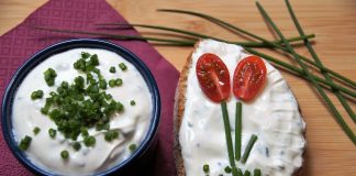 Două rețete cu brânză de vaci pentru un prânz delicios Două rețete cu brânză de vaci pentru un prânz delicios