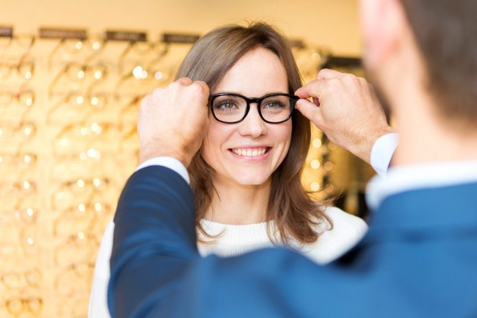 Posibilitatea de a schimba lentilele la ochelarii de vedere: da sau nu?