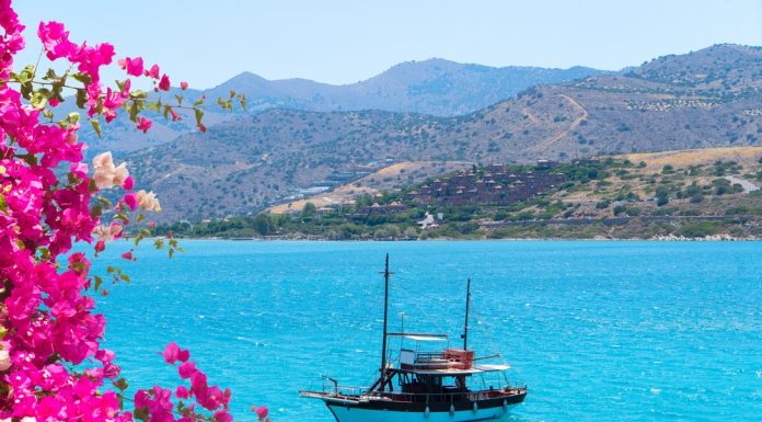 Creta pentru călători activi: ce poți descoperi în 7 zile departe de traseele turistice clasice Creta pentru călători activi: ce poți descoperi în 7 zile departe de traseele turistice clasice