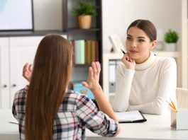 Când este momentul să îți acorzi timp pentru tine însuți și să mergi la terapie Când este momentul să îți acorzi timp pentru tine însuți și să mergi la terapie